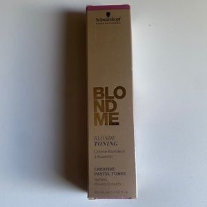 schwartzkopf blondme pastel creme toner strawberry
